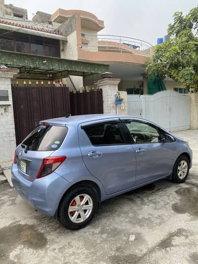 Toyota Vitz 2014