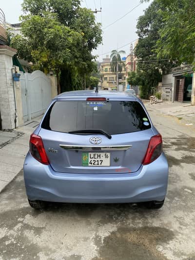Toyota Vitz 2014
