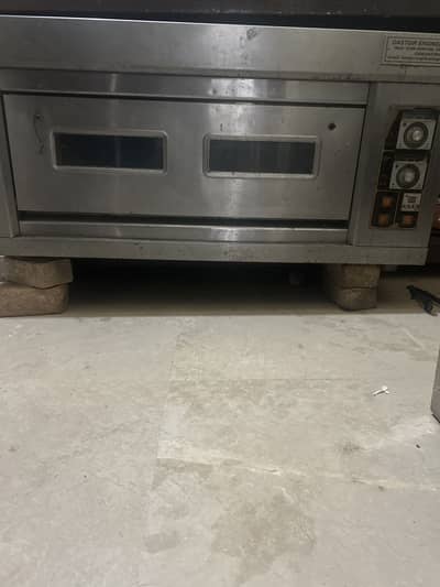 Commercial pizza  machine
