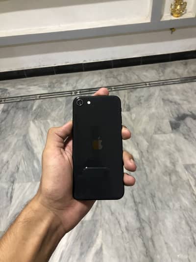 Apple iPhone SE