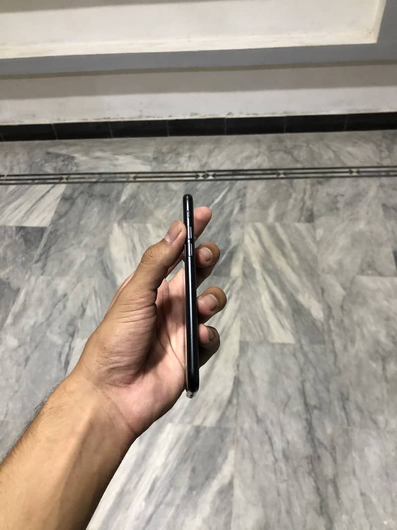 Apple iPhone SE 3