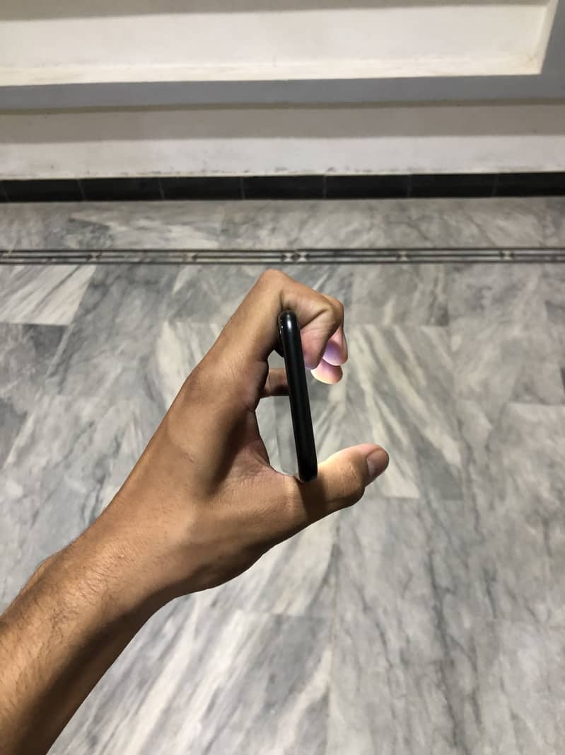 Apple iPhone SE 4