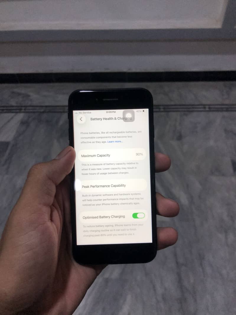 Apple iPhone SE 7