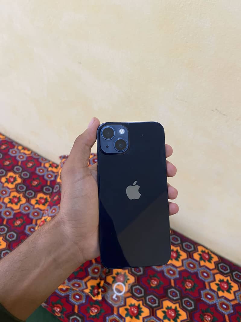 Apple iPhone 13 0