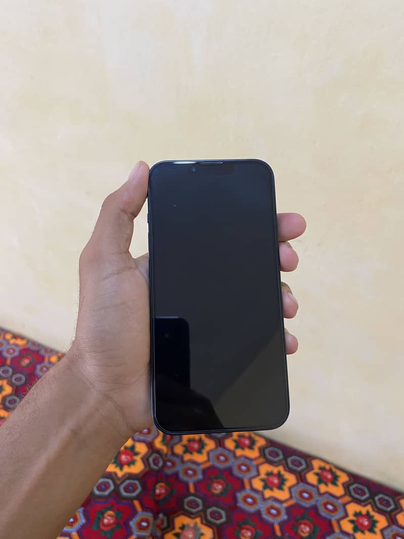 Apple iPhone 13 3