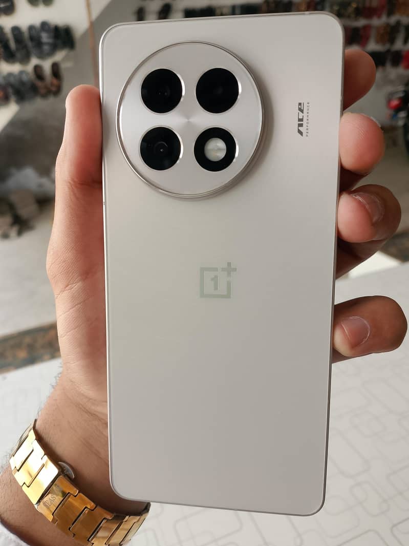 one plus 13r 4