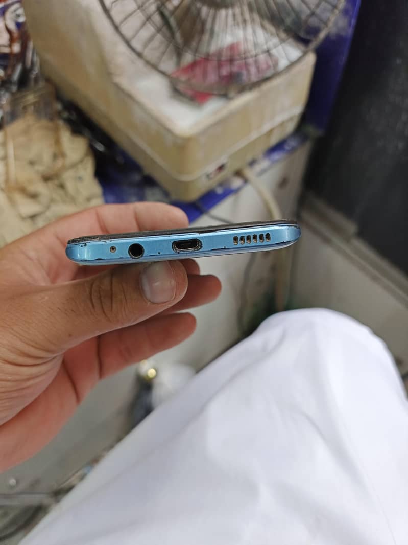 tecno camon 16se 4