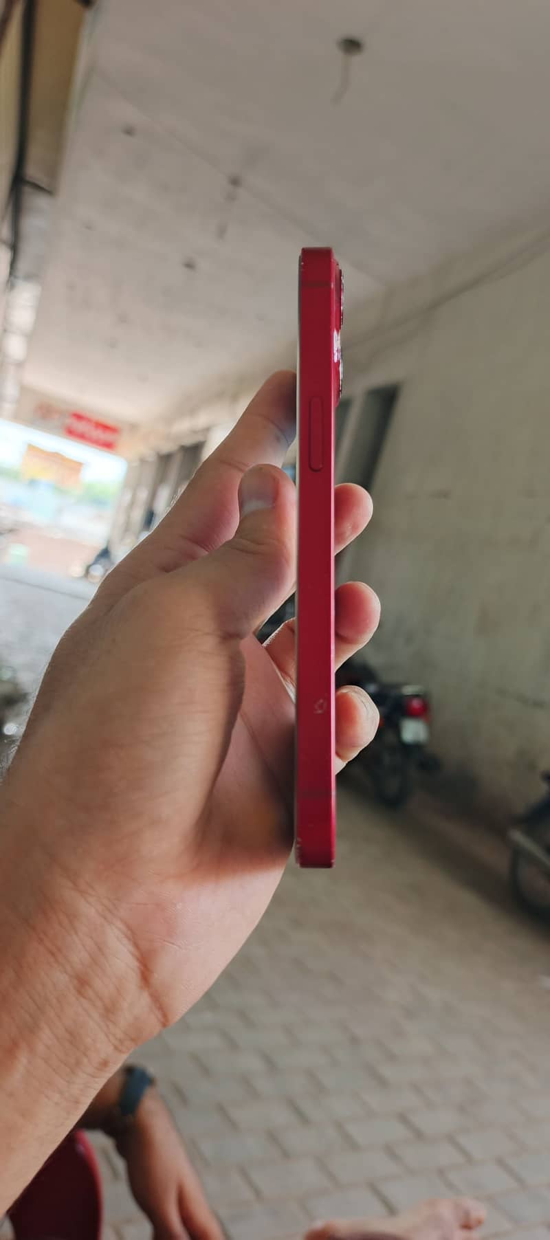 Apple iPhone 13 2