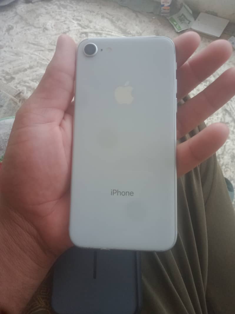 Apple iPhone 8 2