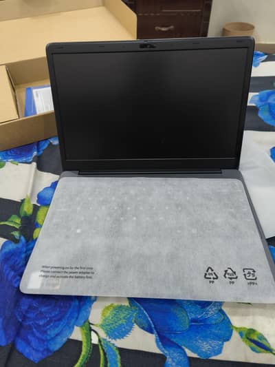 Laptop-MECHREVO R14P / R15P Laptop 8GB RAM 256GB SSD