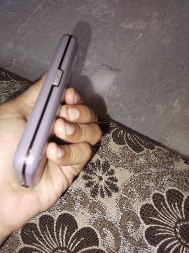 Q Mobile 5