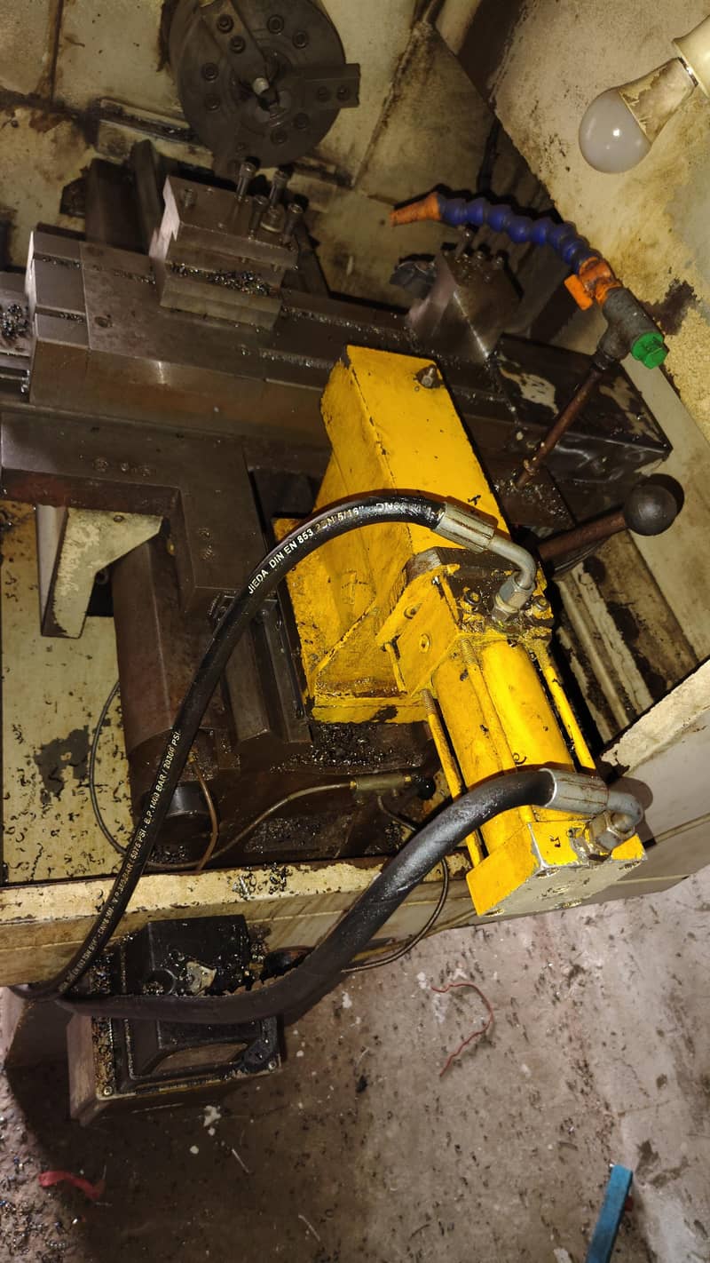 cnc lathe machine 5