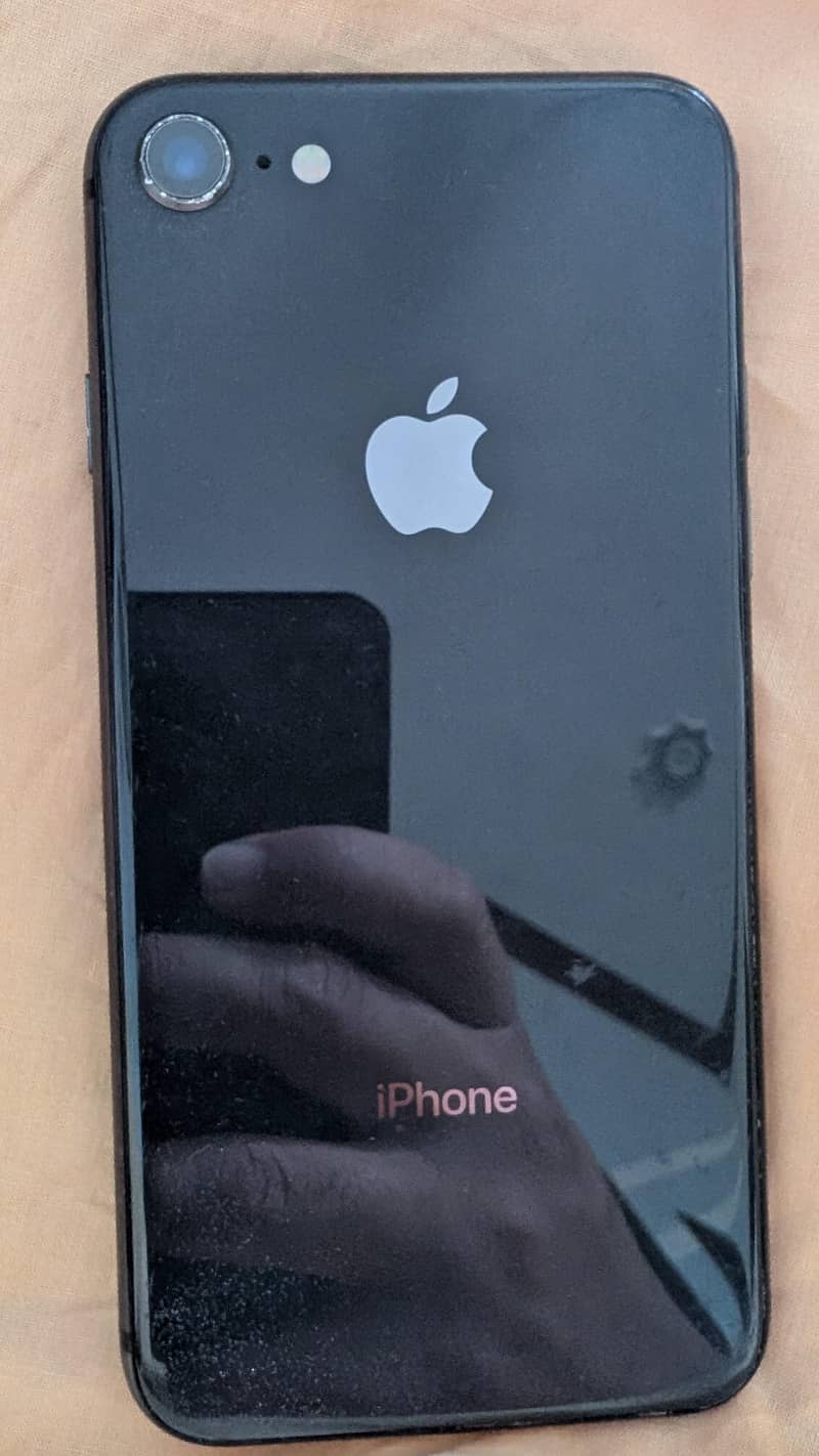 Apple iPhone 8 1