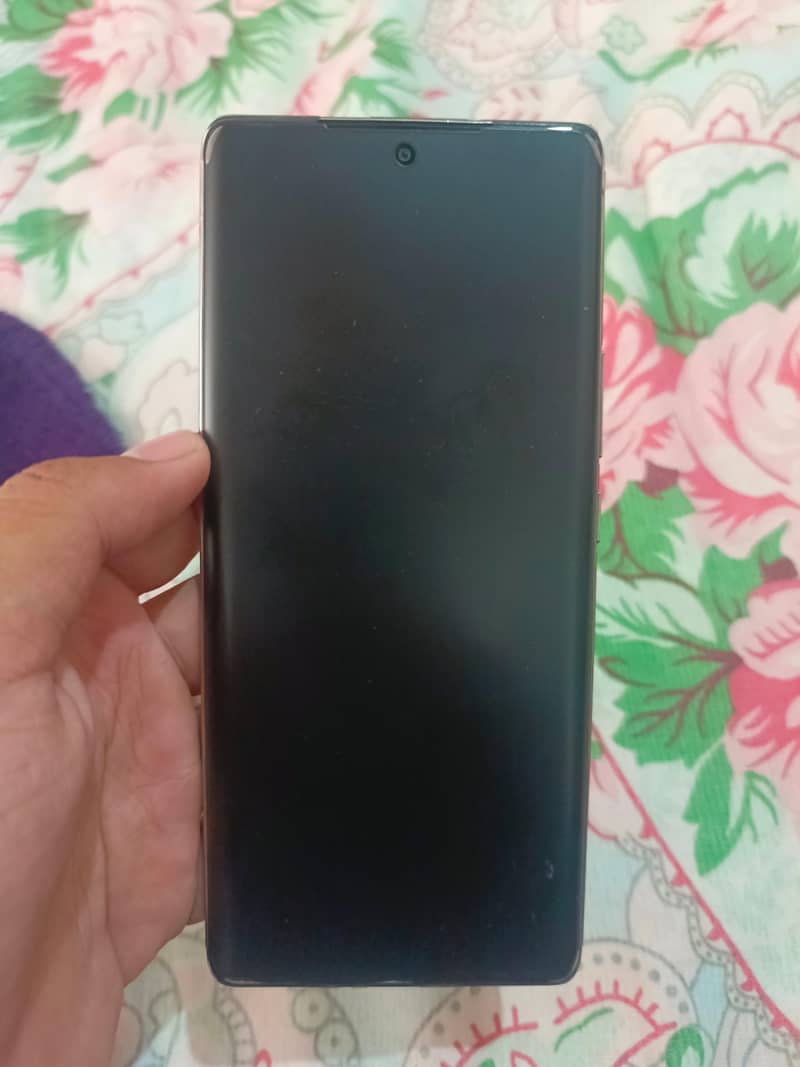 Tecno CAMON 30S 1
