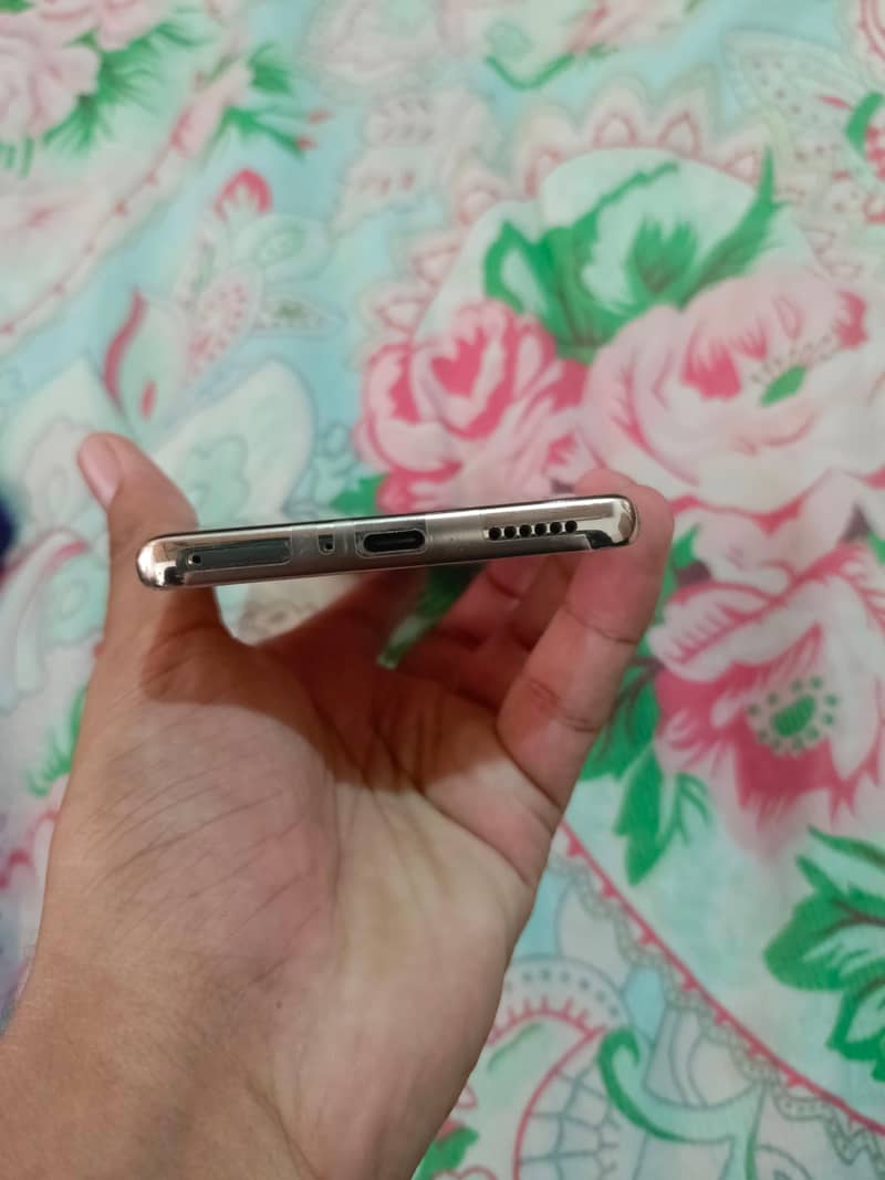 Tecno CAMON 30S 3