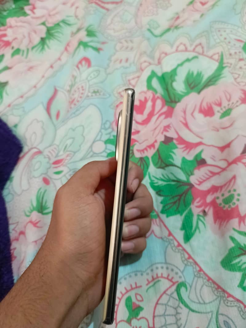 Tecno CAMON 30S 5