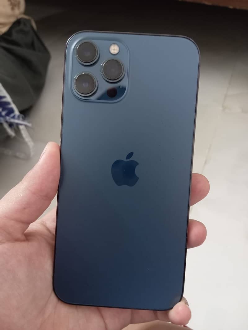 Apple iPhone 12 Pro Max 4