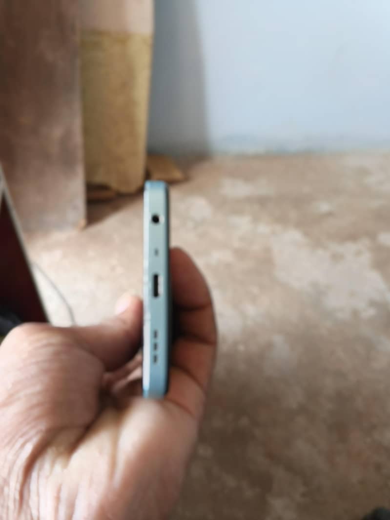 OPPO A57 4