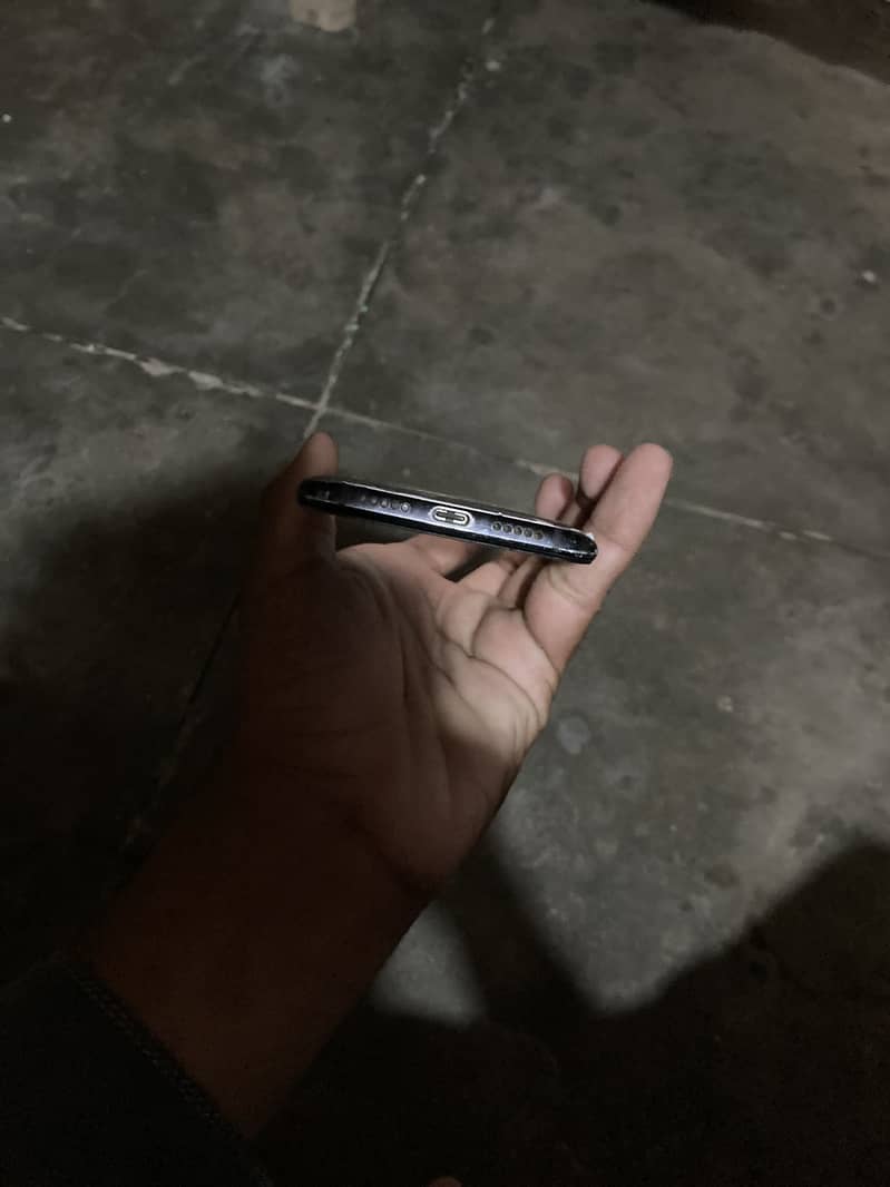 One Plus 6T 5