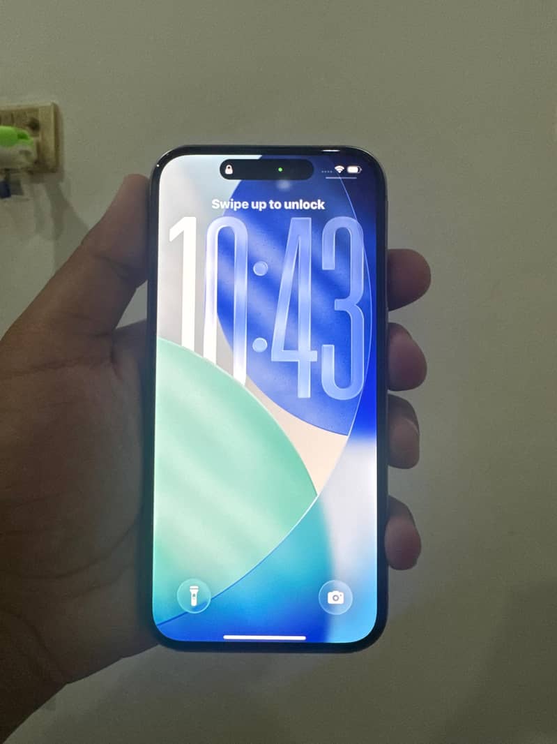 Apple iPhone 15 Pro 4
