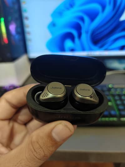 Jabra elite 75T ear buds fresh condition