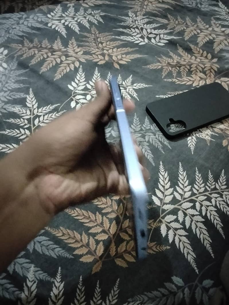 Samsung Mobile 4