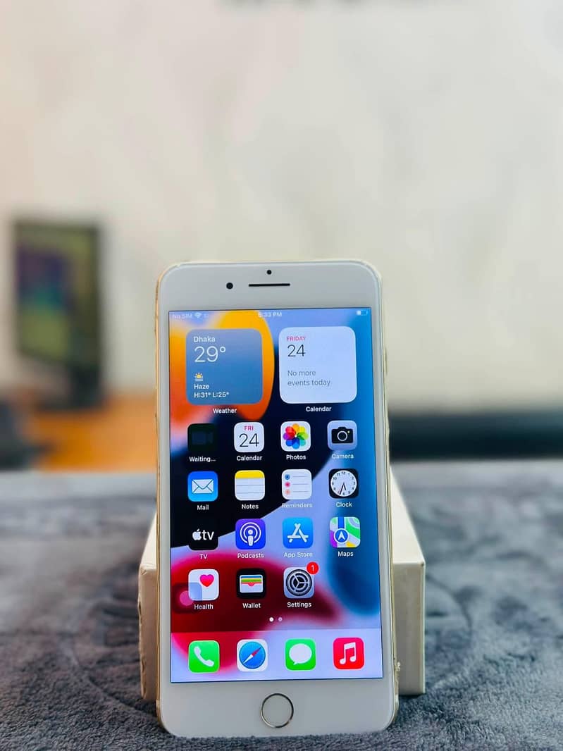 Apple iPhone 7 Plus 0