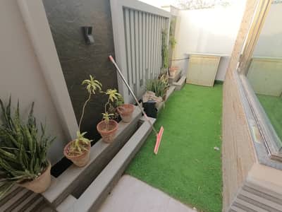 Buy your ideal Prime Location 272 Square Yards House in a prime location of Karachi