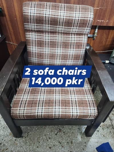 2 sofa chairs used