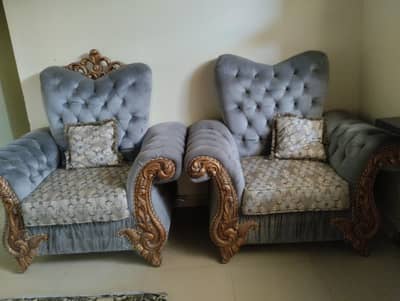 2sofa seats available