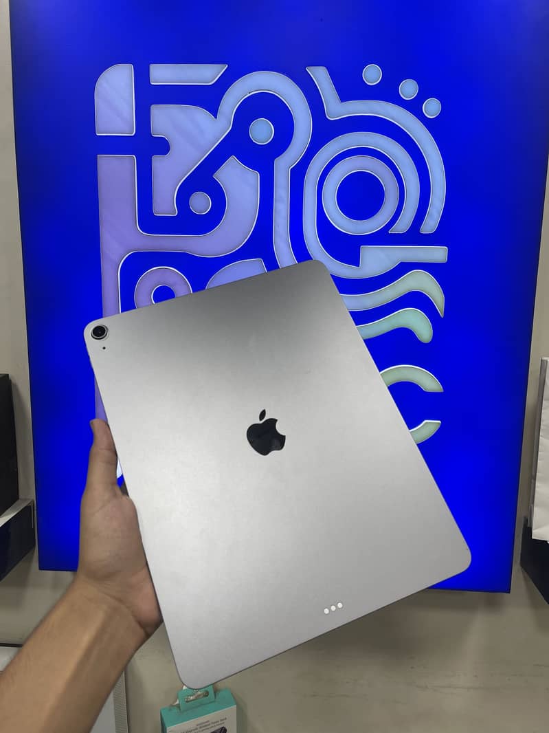 iPad Air M3 (Wi-Fi) 0