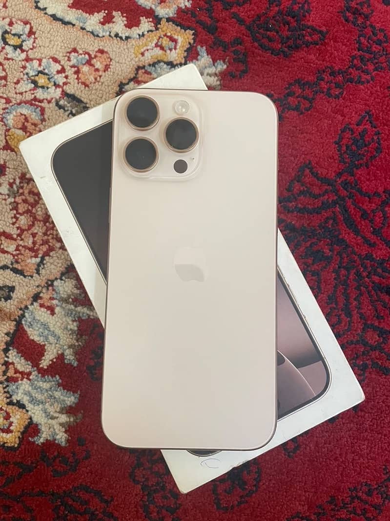 Apple iPhone 16 Pro Max 0