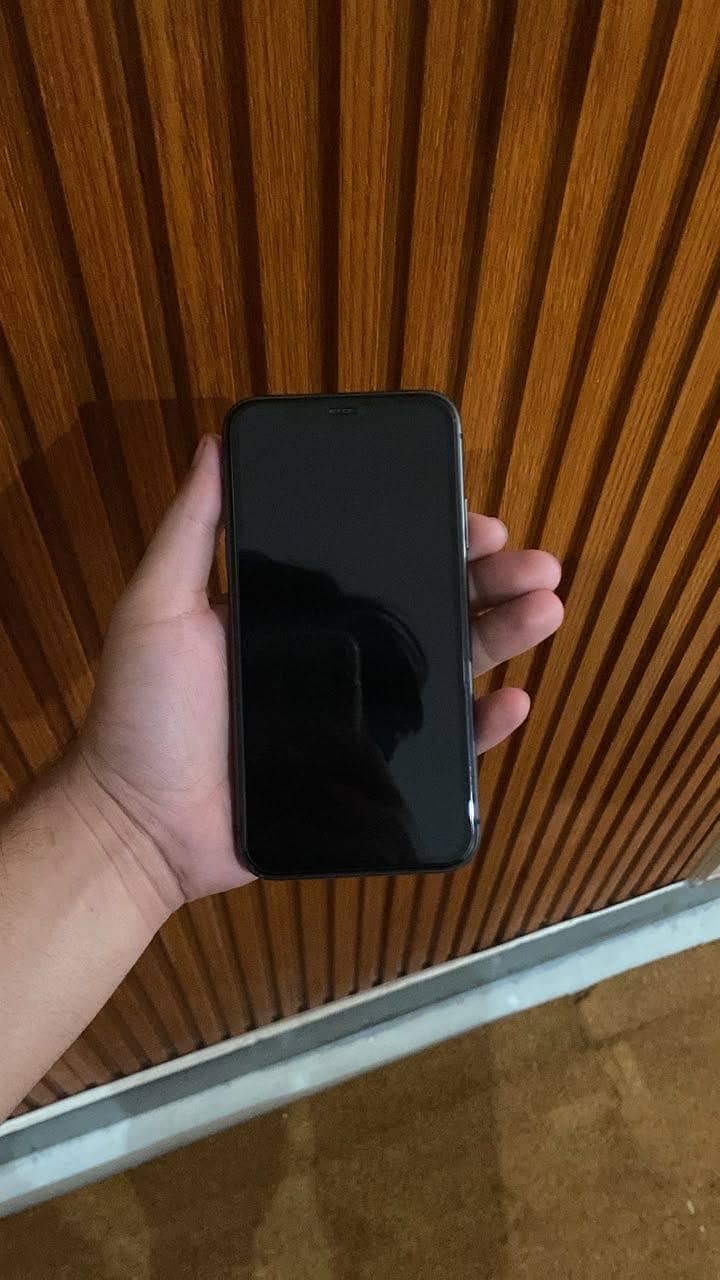 Apple iPhone 11 5