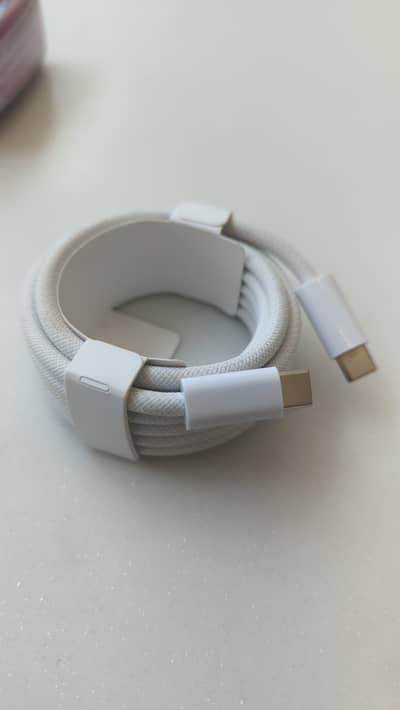 I PHONE ORIGINAL CABLE AND AUDAPTER ARE AVAILABLE IN WHOLE SALE PRICE