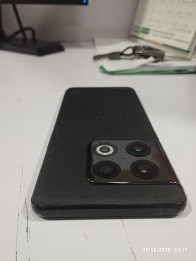 One Plus 10 Pro