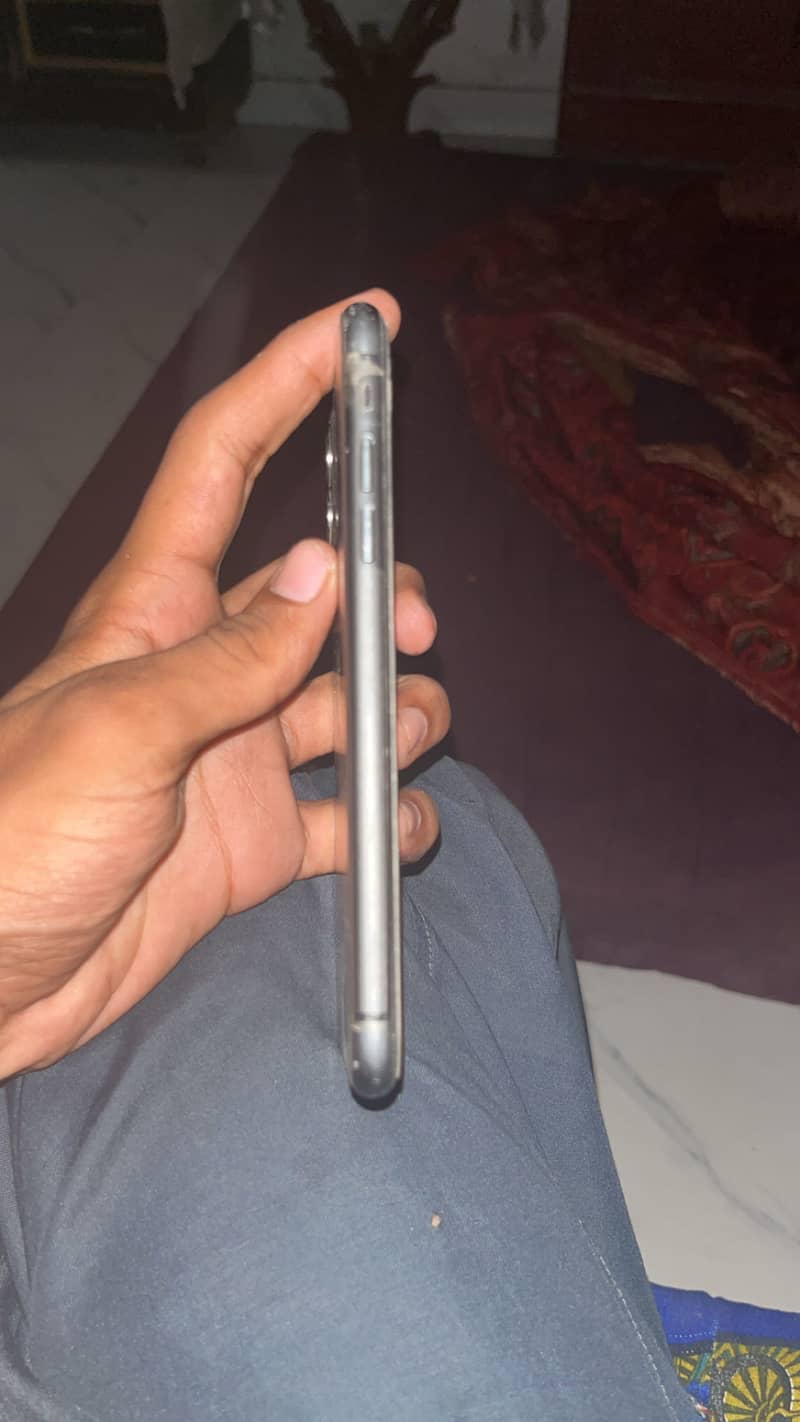 Apple iPhone 11 1