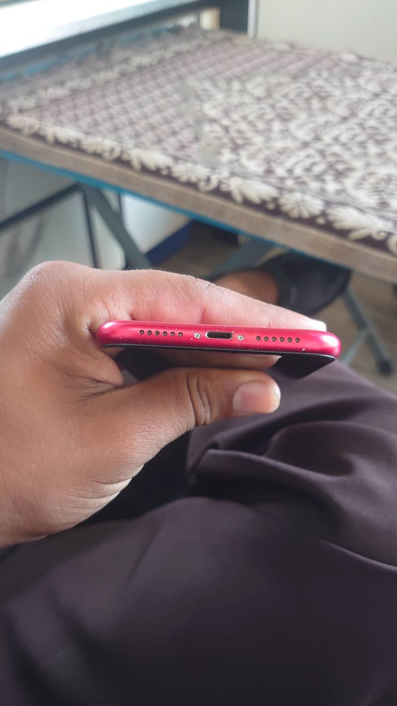 Apple iPhone 11 3