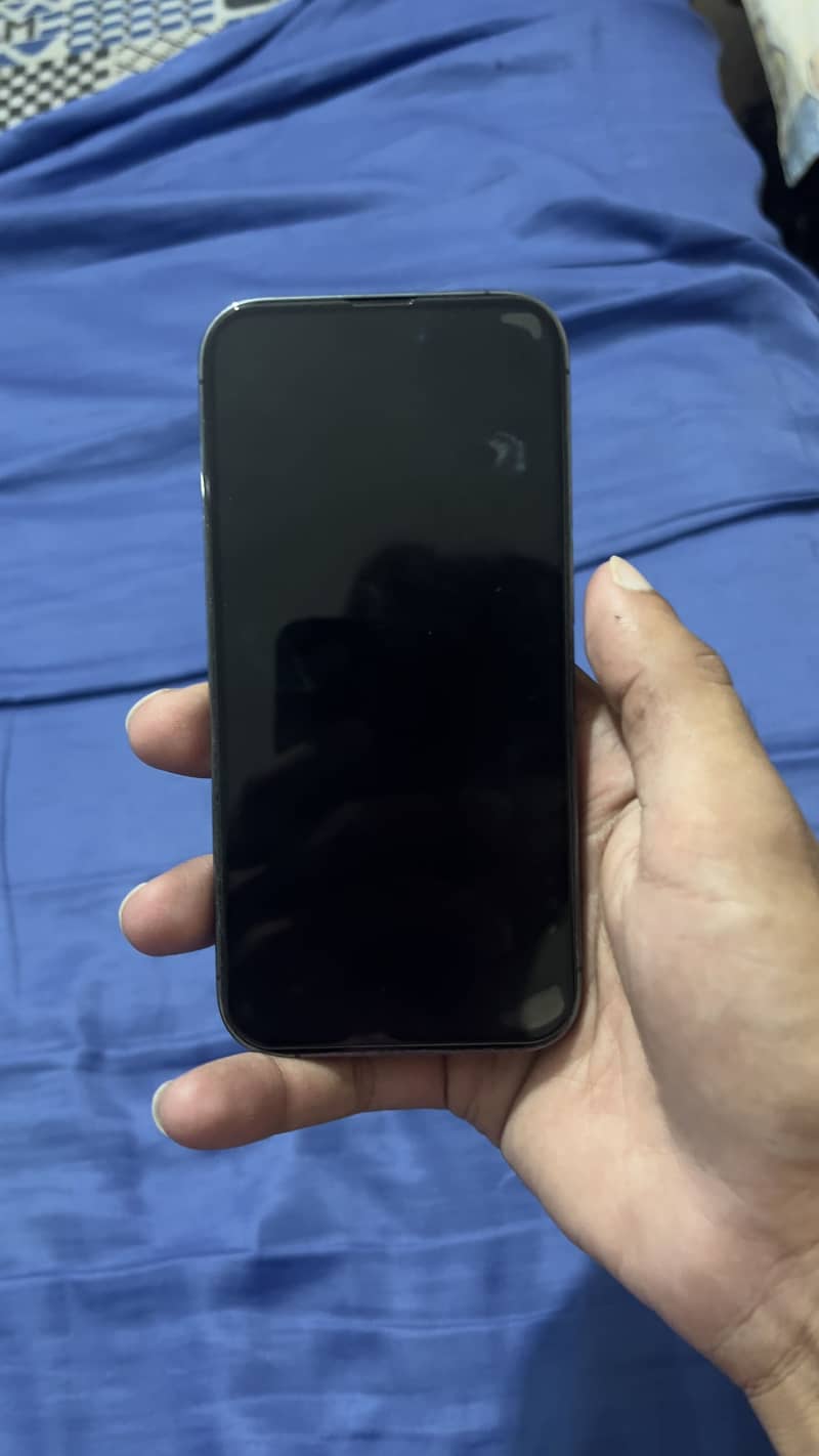 Apple iPhone 14 Pro 2