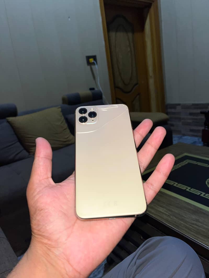 Apple iPhone 11 Pro Max 1