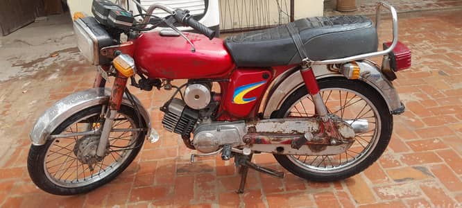 yamaha 1996 model forsale in good condition