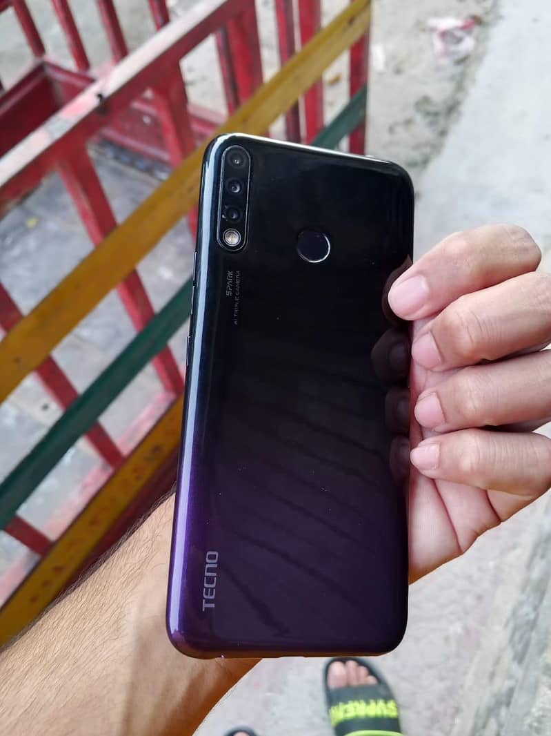 Tecno Spark 4 0
