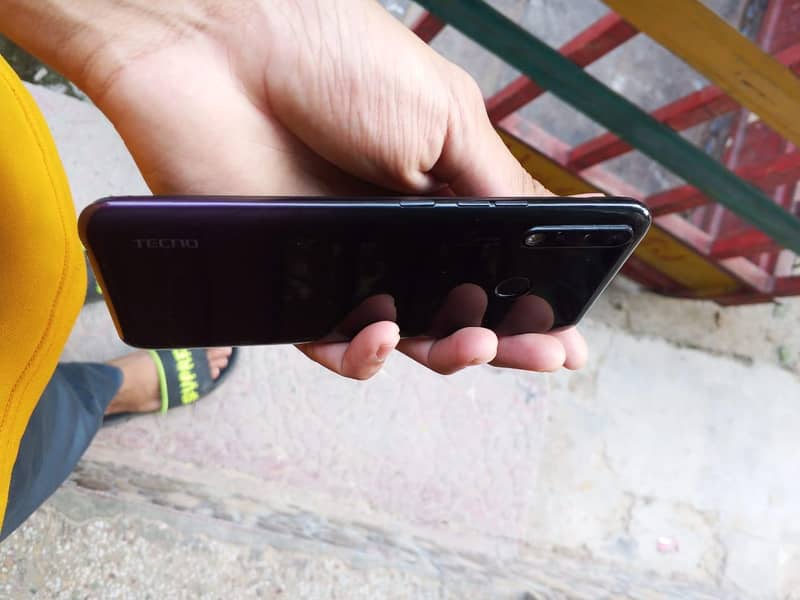 Tecno Spark 4 2
