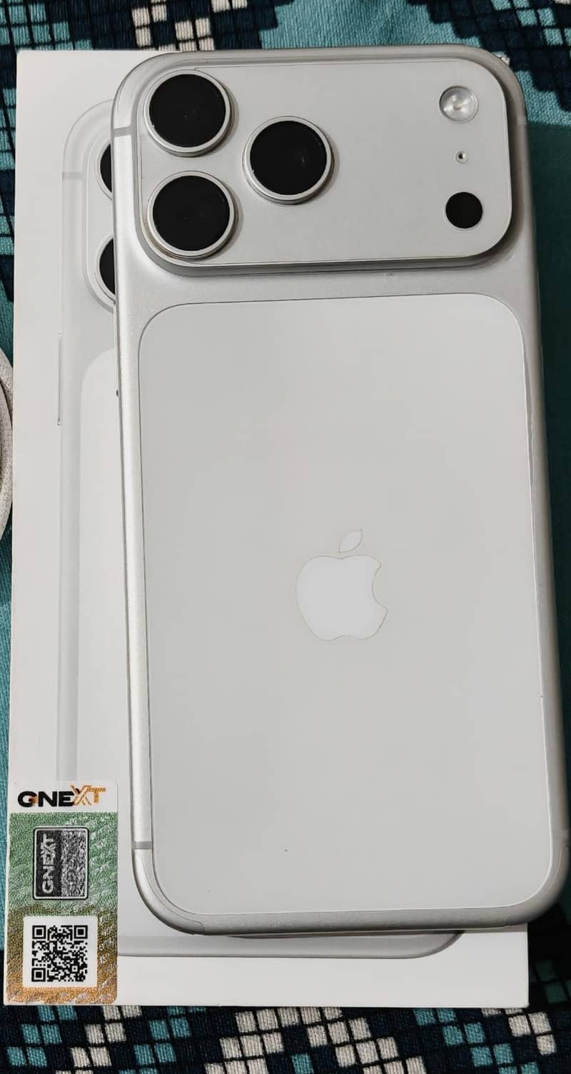 Apple iPhone 17 Pro Max 0