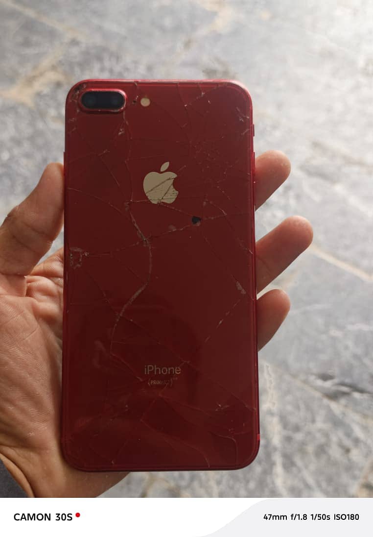 Apple iPhone 8 Plus 0