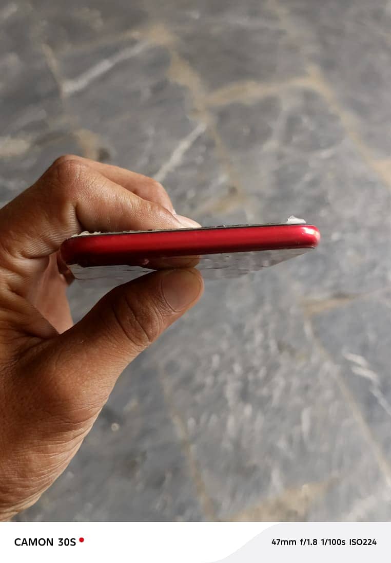 Apple iPhone 8 Plus 4