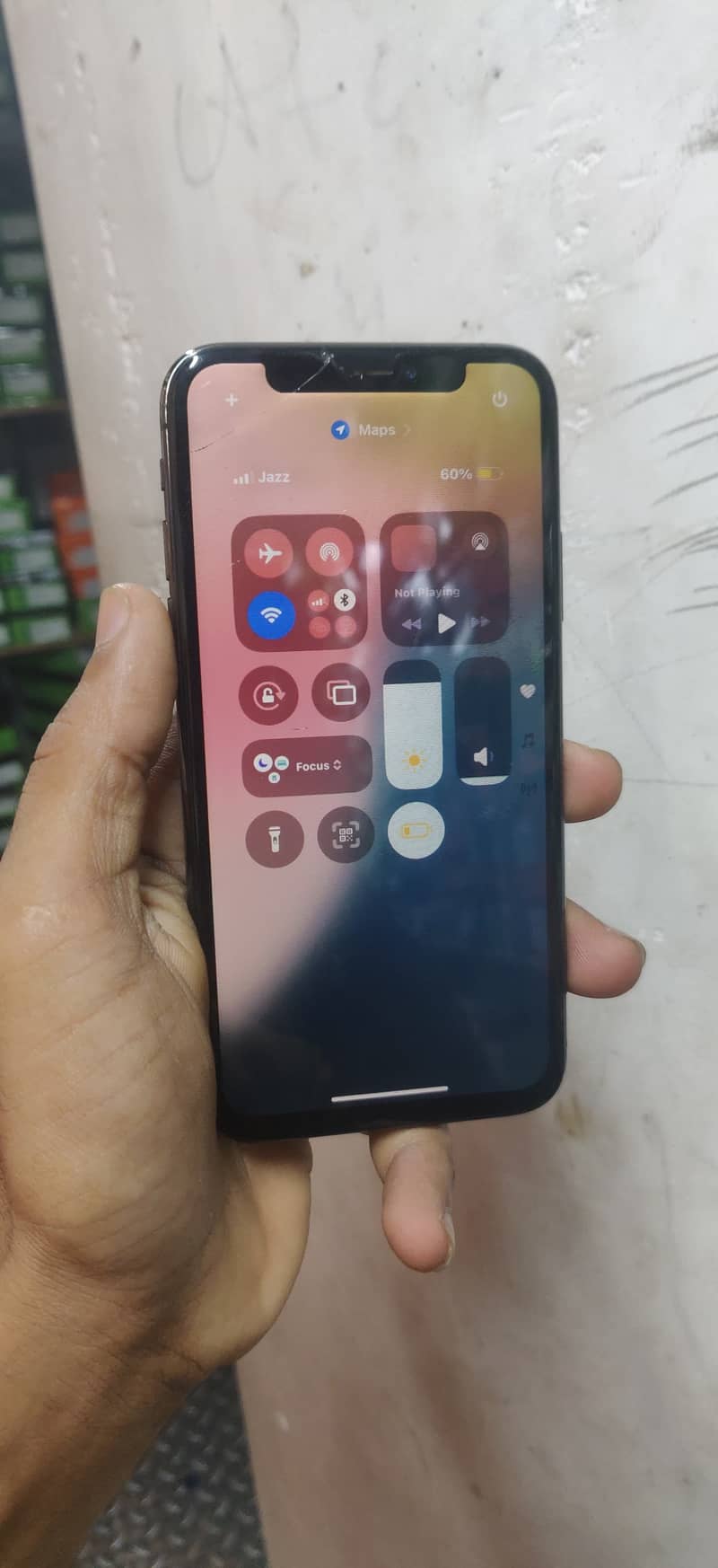 iPhone XS  sim working 4
