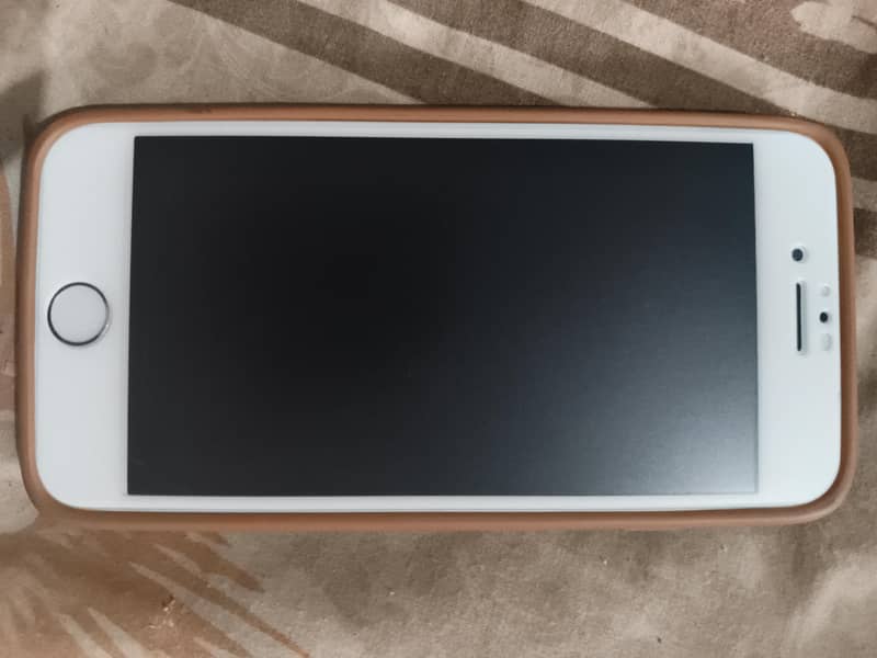 Apple iPhone 7 1