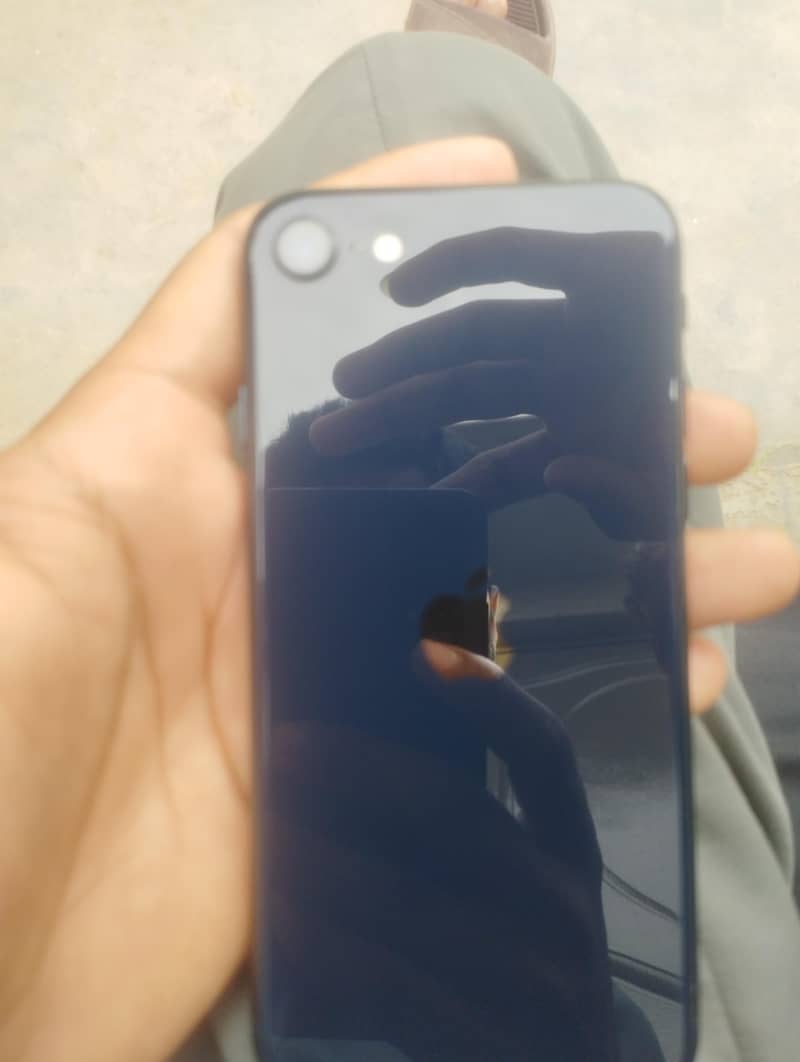 Apple iPhone SE 4