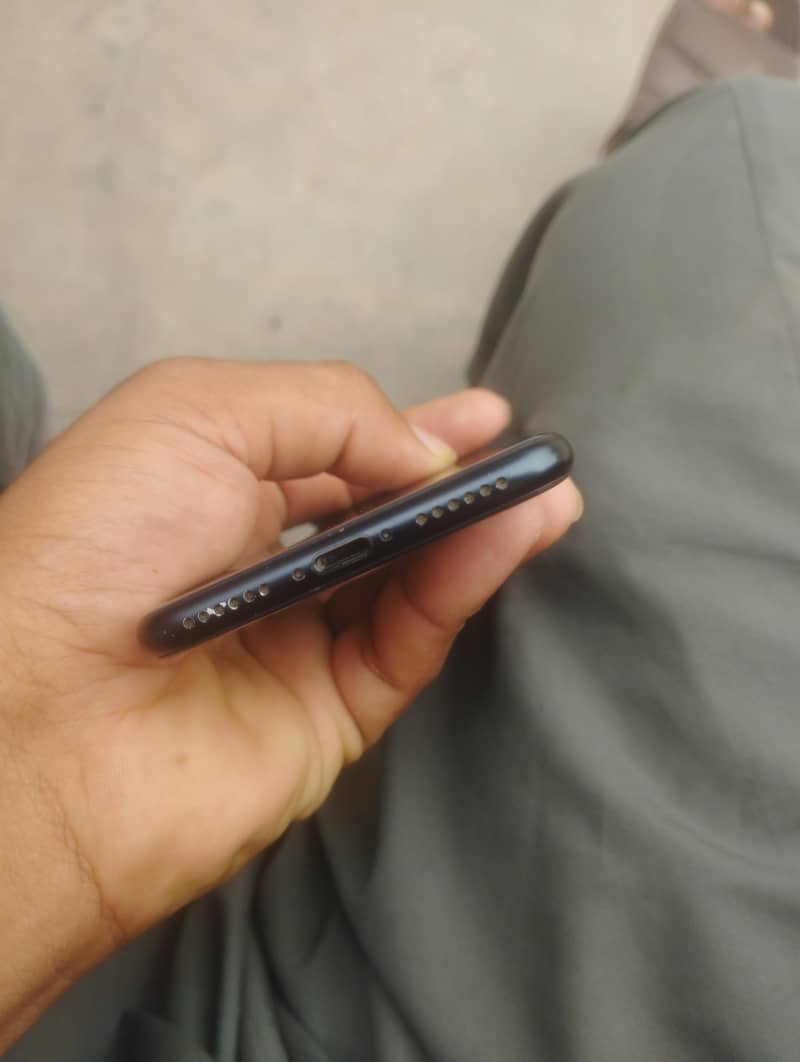 Apple iPhone SE 7
