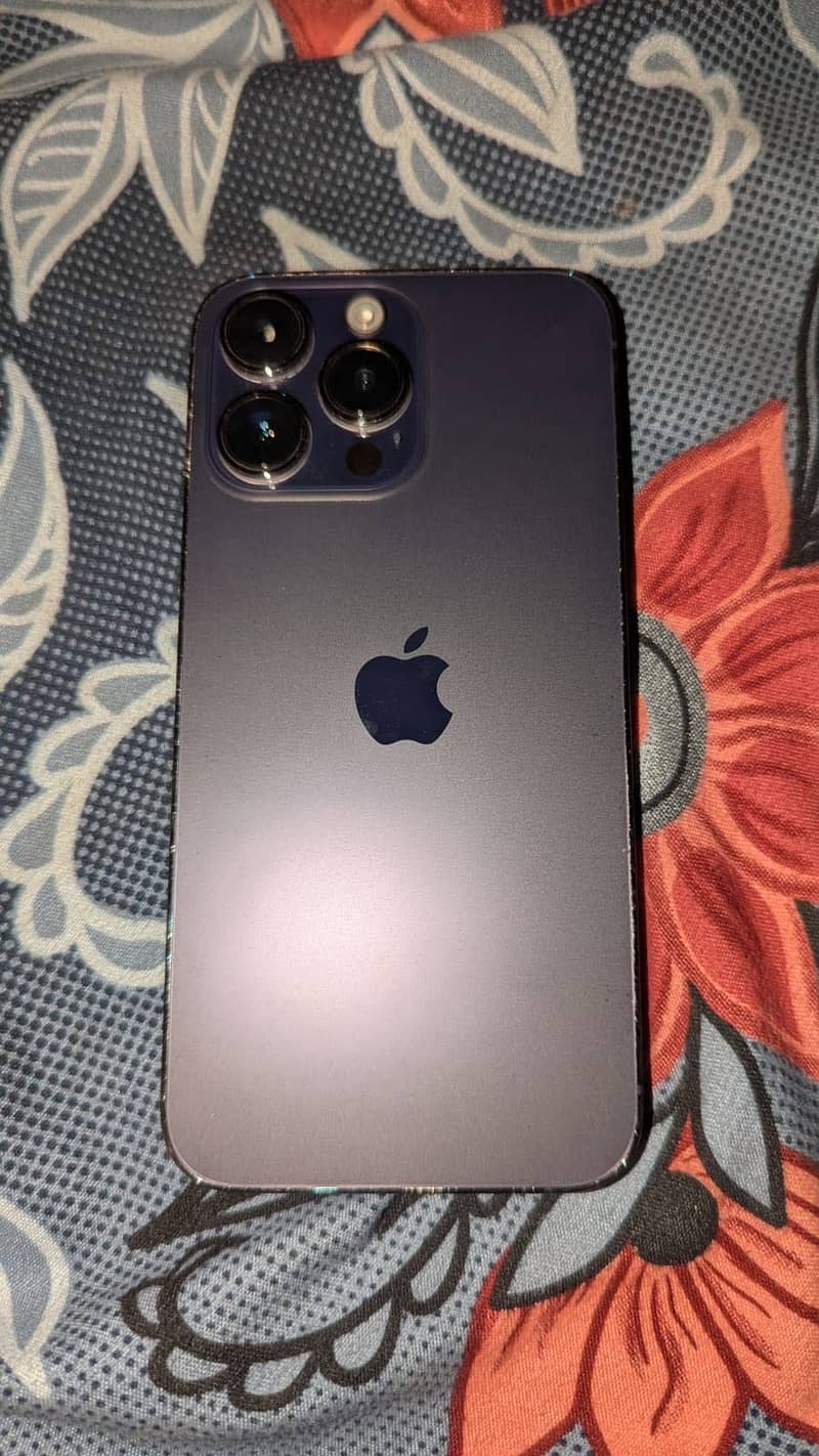 Apple iPhone 14 Pro Max 1